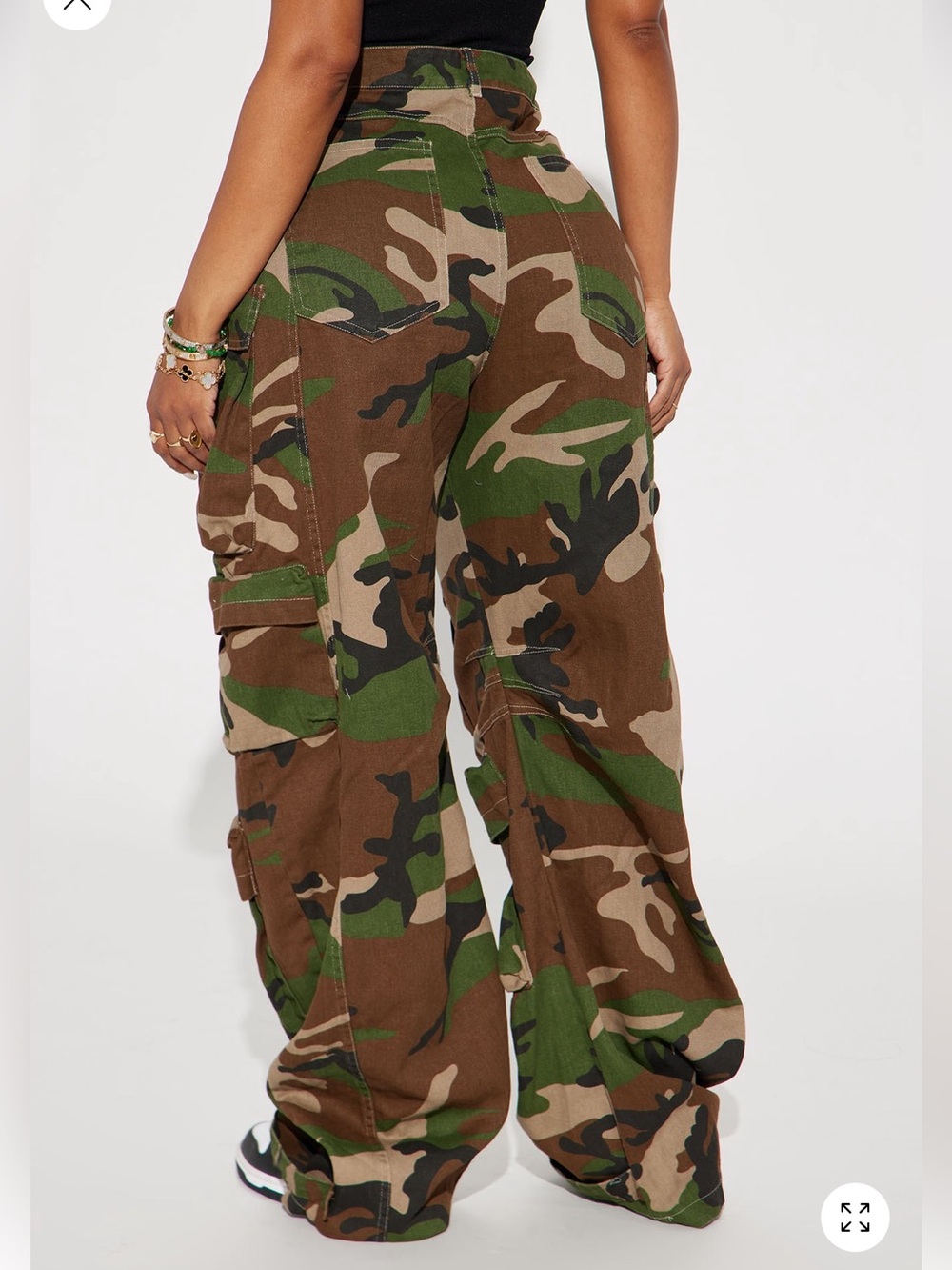 Fashion Nova Green & Brown Camo Wide Leg Cargo Pants - Picture 3 of 3